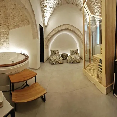 לינה וארוחת בוקר Pirano 4*